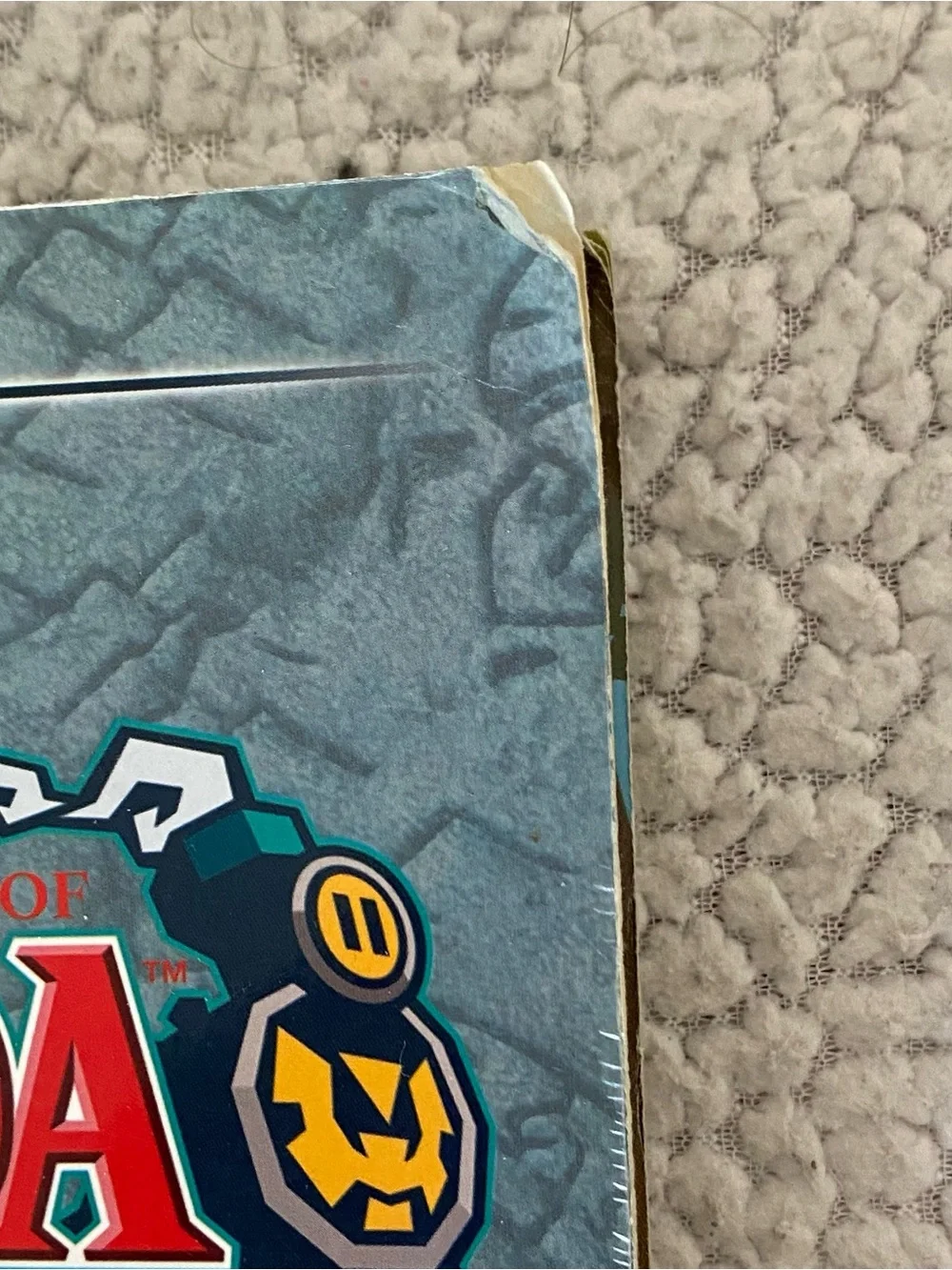 The Legend of Zelda: Spirit Tracks, Prima Official Game Guide w/poster.